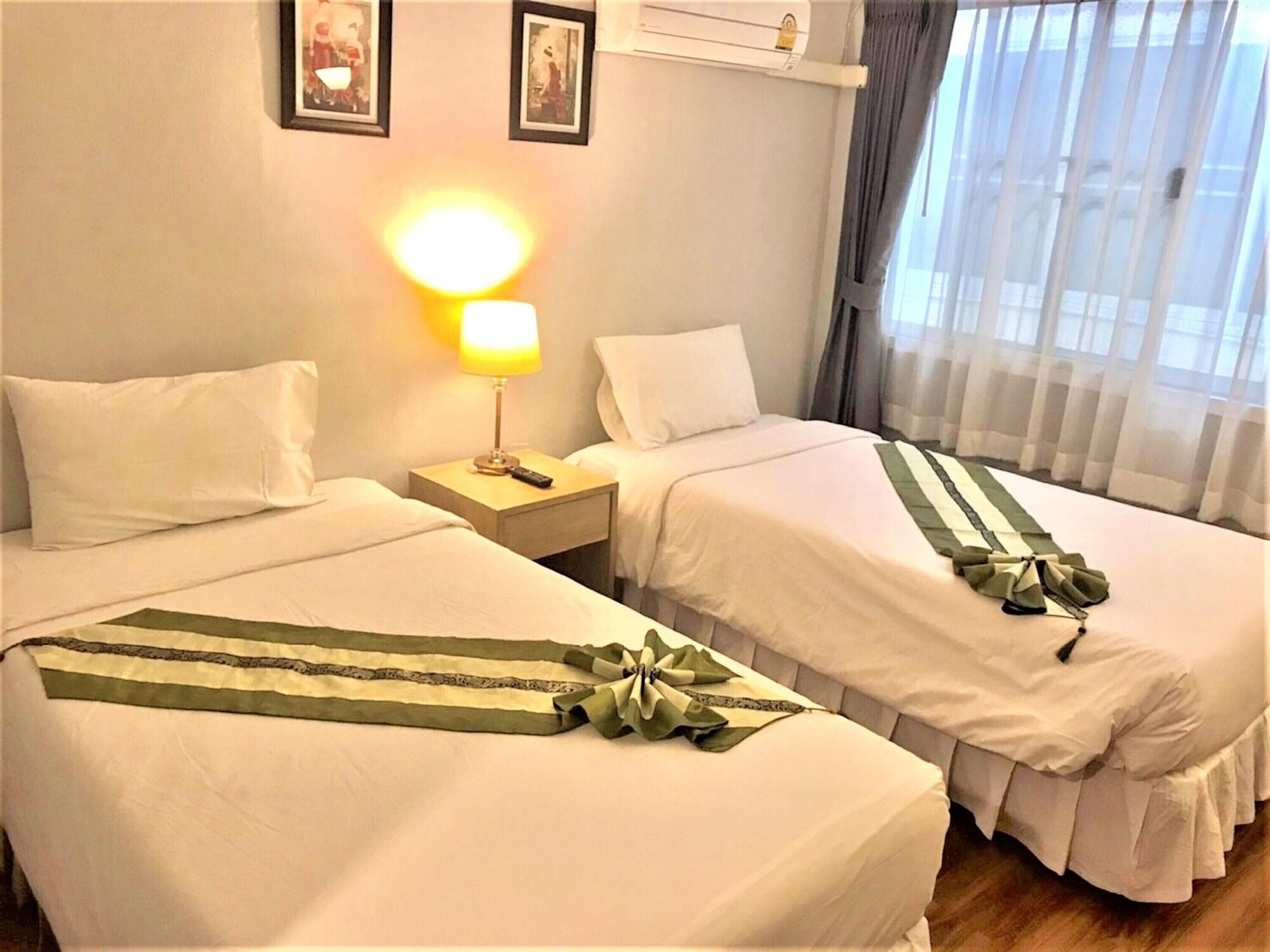 Ratana Hotel Csiangmaj Kültér fotó