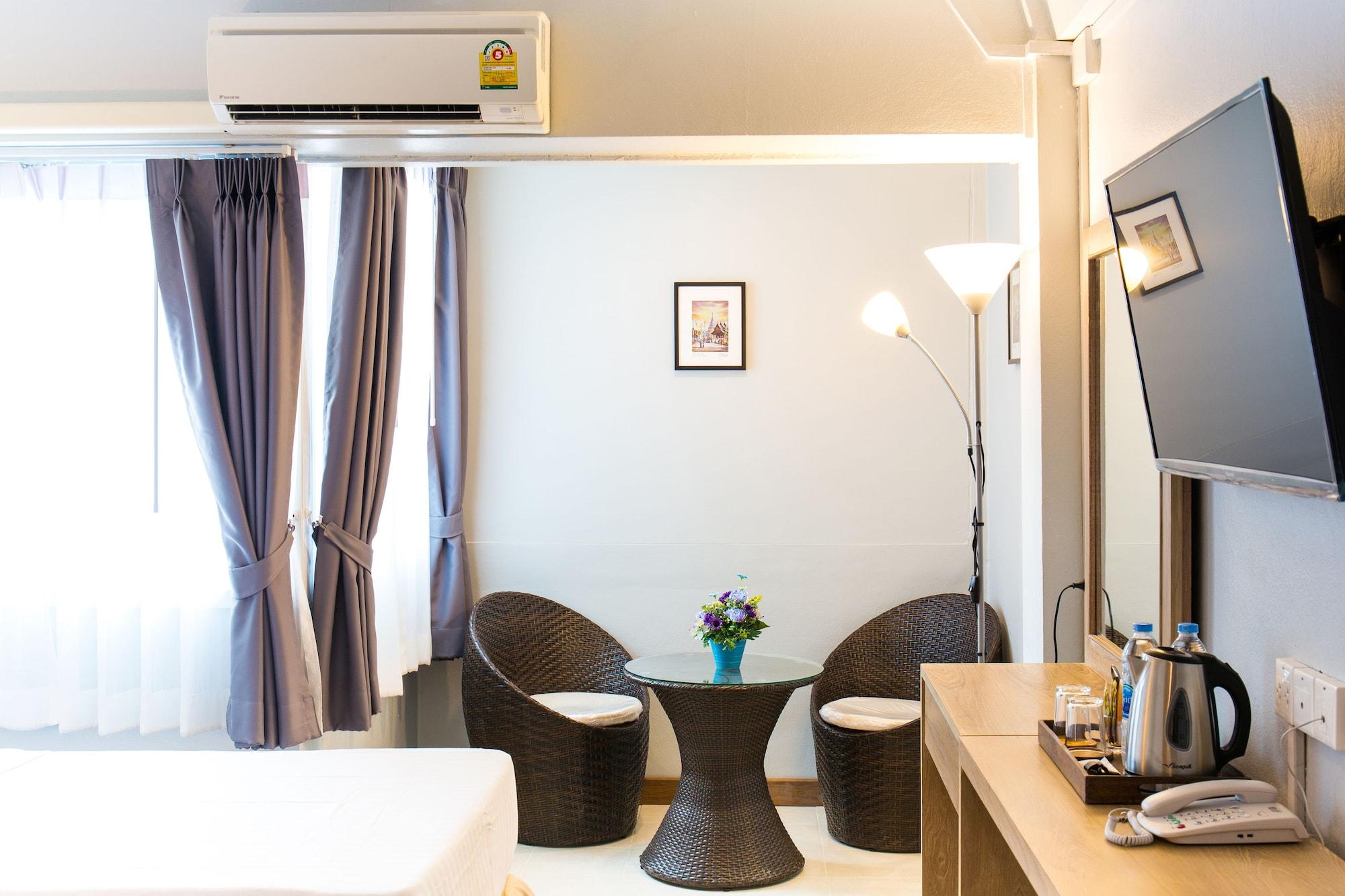Ratana Hotel Csiangmaj Kültér fotó